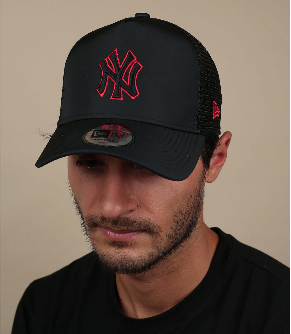 trucker NY schwarz nylon Trucker Nylon Front NY black cyber red